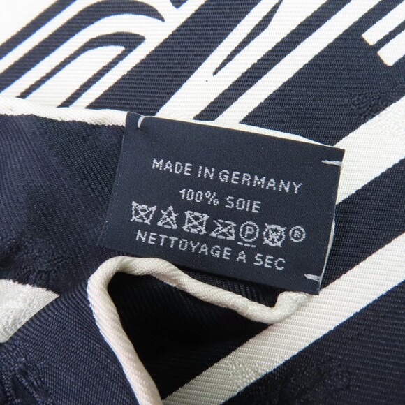 HERMES Blue Silk Scarf - Picture 5 of 5